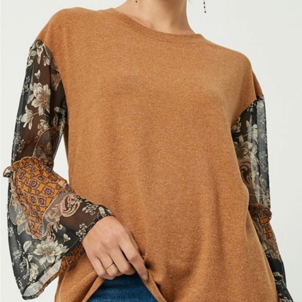 Hayden Los Angeles women’s sheer contrast print long sleeve top